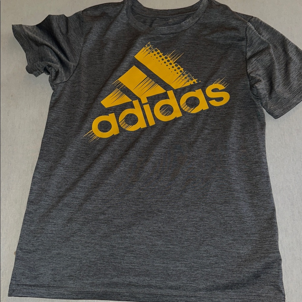 Kids Size M Adidas Charcoal Rashguard Tee.